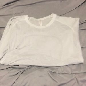 Gently Used Lululemon Shirt